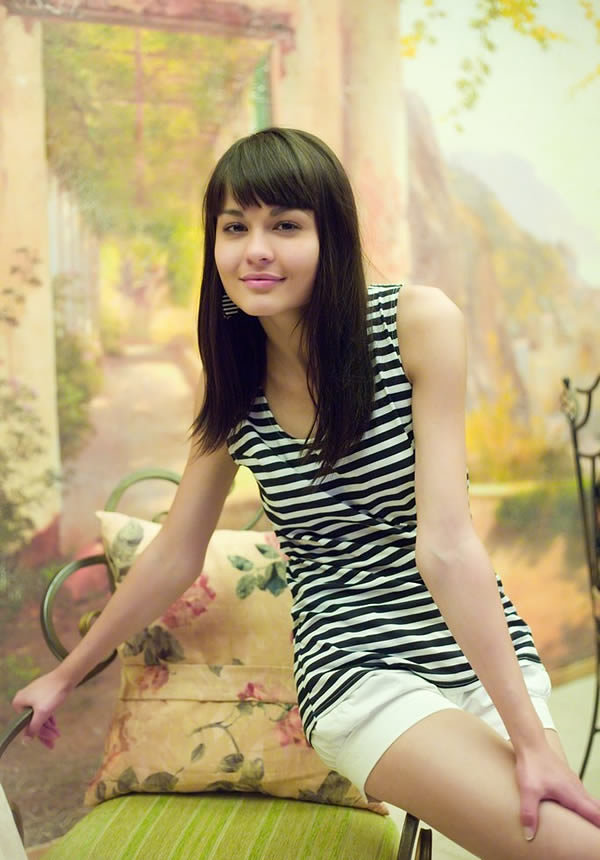 Анастасия, 18